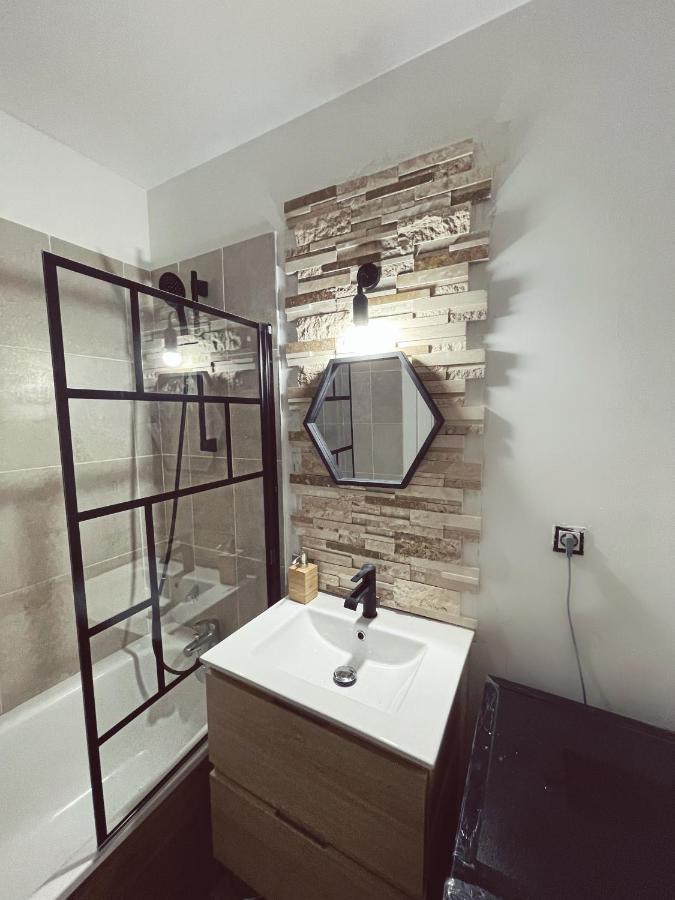 Superbe Appartement Avec Boxe Proche De Paris Pierrefitte-sur-Seine Exterior foto